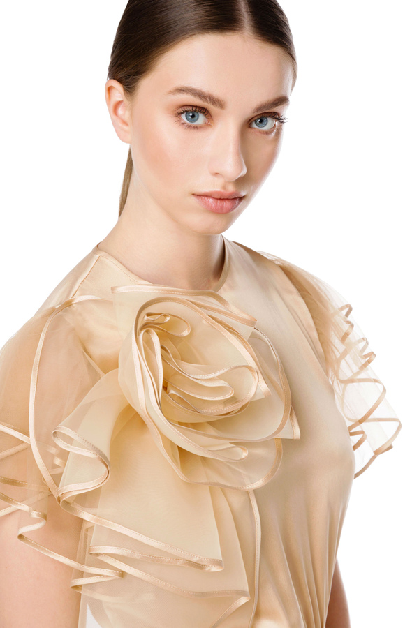 Mini vestido de volantes de seda con flor - Elisabetta Franchi® Outlet