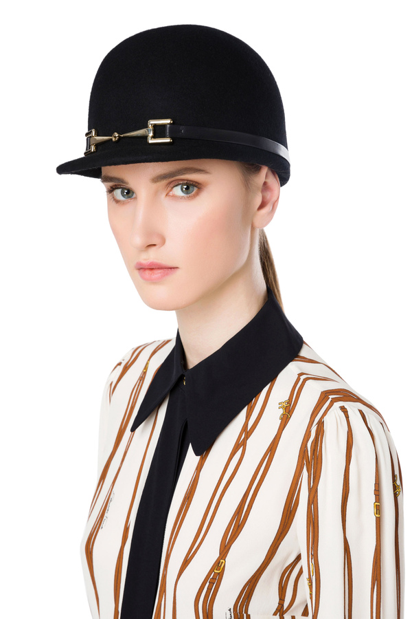 Chapeau de cavalière avec logo or - Elisabetta Franchi® Outlet