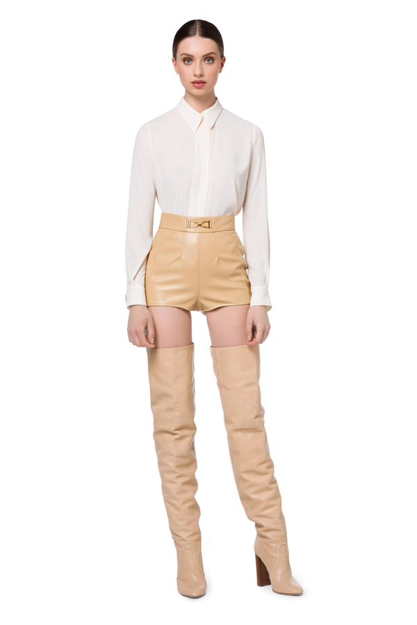 High-waist shorts with horsebit - Elisabetta Franchi® Outlet