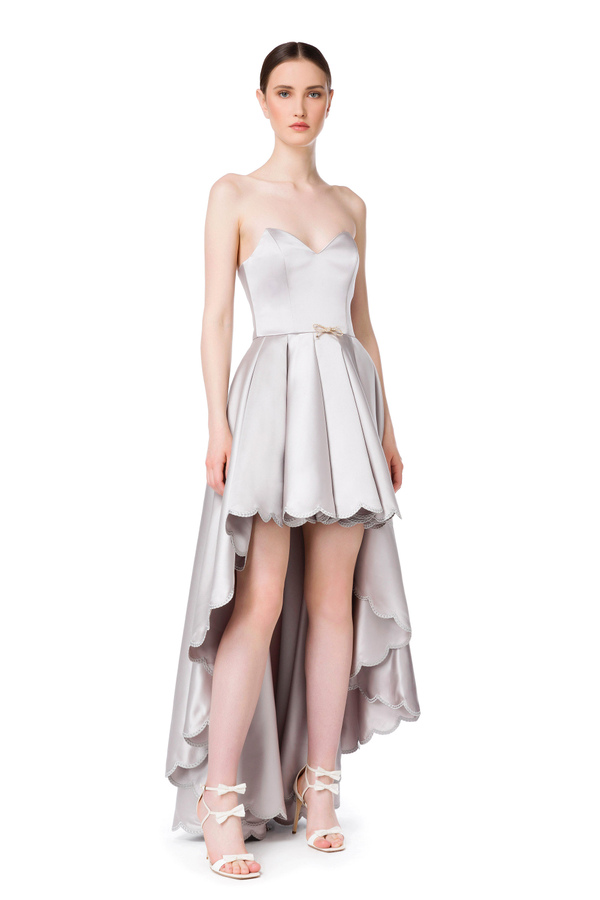 Kleid aus Duchesse mit Falbeln - Elisabetta Franchi® Outlet