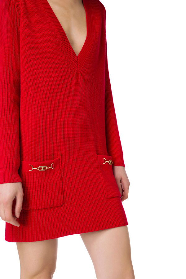Dress in knit fabric with V-neck and horsebits - Elisabetta Franchi® Outlet