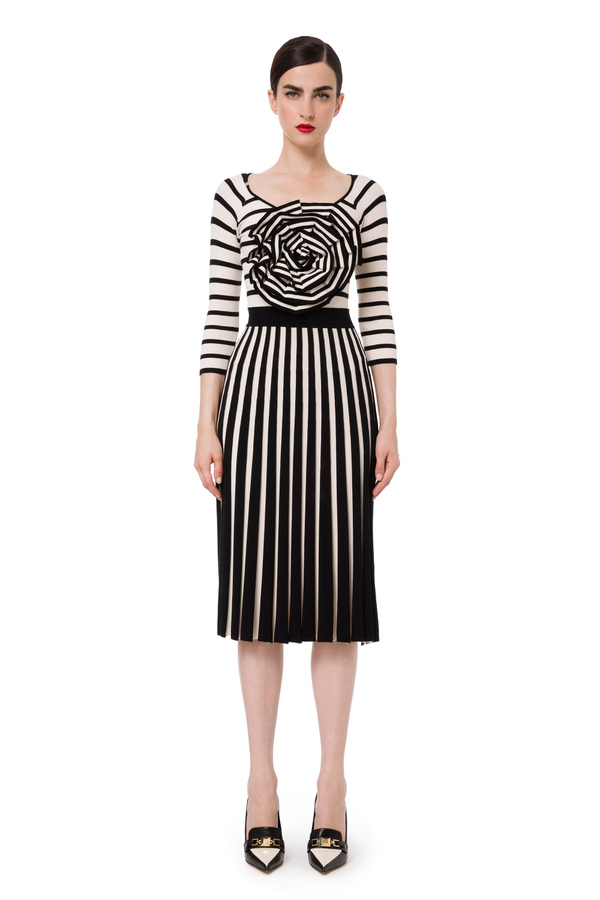 Knit midi dress with rose ruffles - Elisabetta Franchi® Outlet