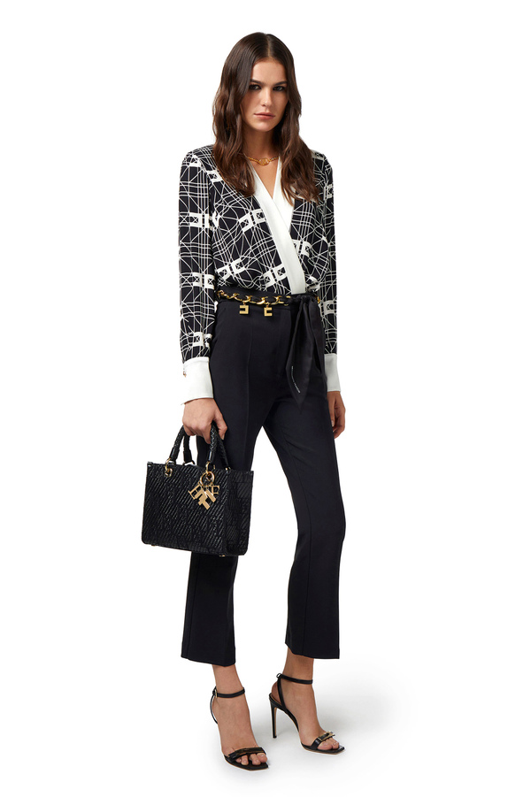 Shopper piccola in rafia jacquard con charms - Elisabetta Franchi® Outlet