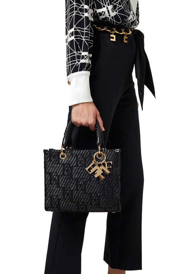 Shopper piccola in rafia jacquard con charms - Elisabetta Franchi® Outlet
