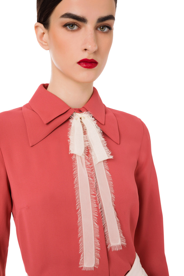 Camicia in georgete con fiocco in seta sfrangiata - Elisabetta Franchi® Outlet