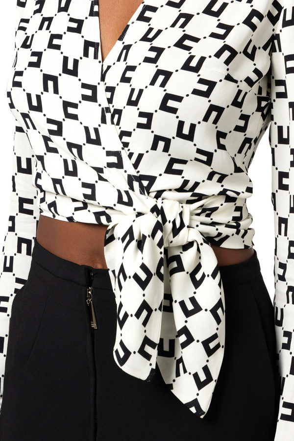 Cropped blouse in viscose georgette fabric with logo print and knot - Elisabetta Franchi® Outlet