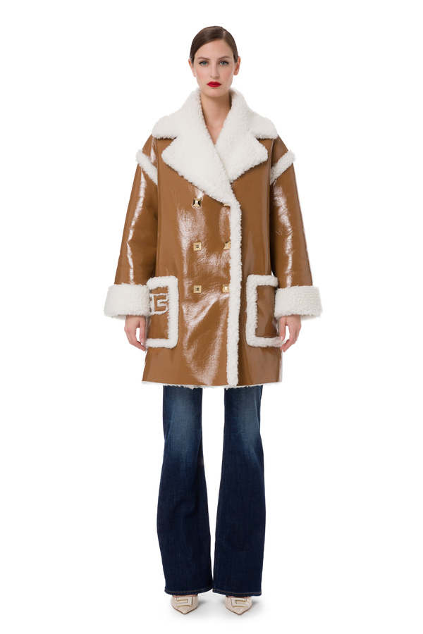 Maxi cappotto in naplak con borchie ed eco-fur - Elisabetta Franchi® Outlet