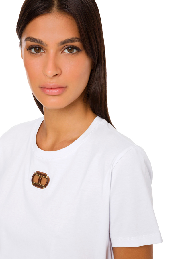 Crew neck T-shirt with light gold accessory - Elisabetta Franchi® Outlet