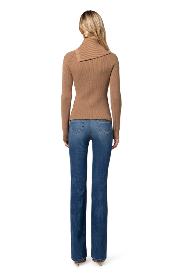 Cardigan in viscosa con abbottonatura asimmetrica - Elisabetta Franchi® Outlet