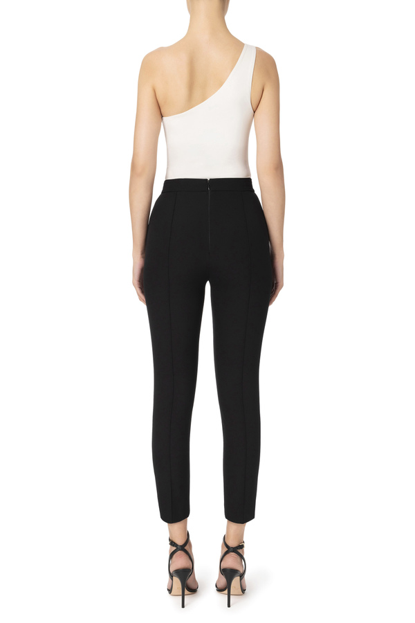 Straight trousers with logo plaque - Elisabetta Franchi® Outlet