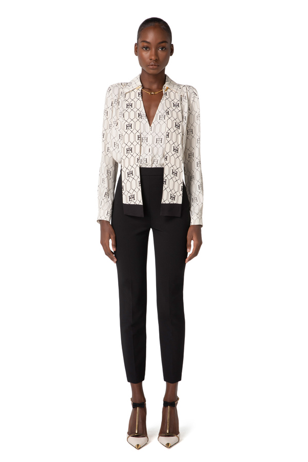 Crêpe straight fit trousers with logo plaques - Elisabetta Franchi® Outlet