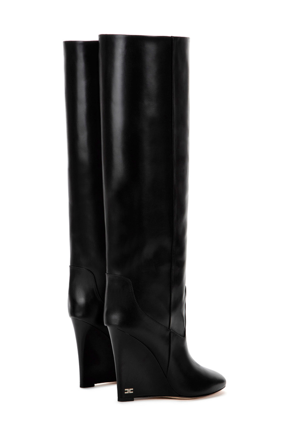 Stivale a tubo con zeppa laccata Elisabetta Franchi Outlet