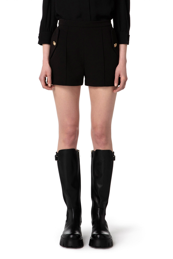 Shorts in crêpe fabric with belt - Elisabetta Franchi® Outlet