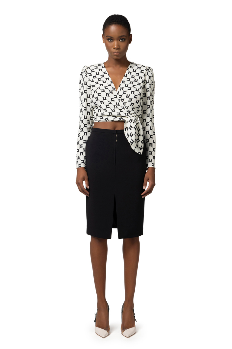 Cropped blouse in viscose georgette fabric with logo print and knot - Shirts and Blouses | Elisabetta Franchi® Outlet