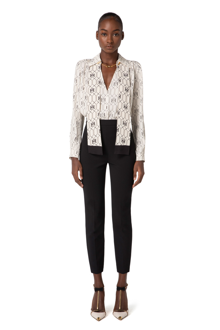 Crêpe straight fit trousers with logo plaques - Skinny Trousers | Elisabetta Franchi® Outlet